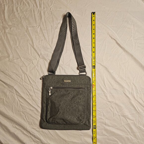 Baggallini Crossbody, Gray - Picture 4 of 12
